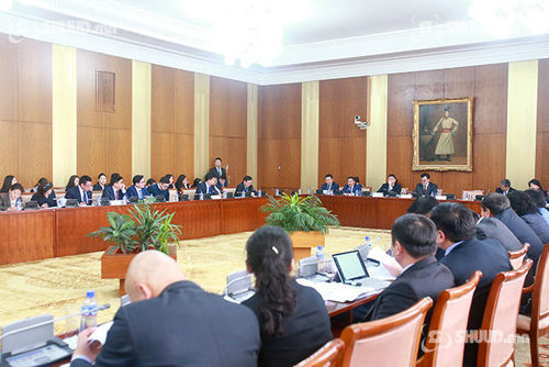 Байнгын хороод хуралдана